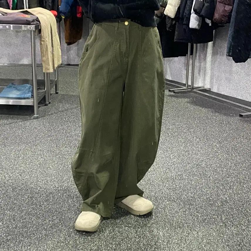 빈티지 딥카키 와이드 벌룬팬츠 B3068 2