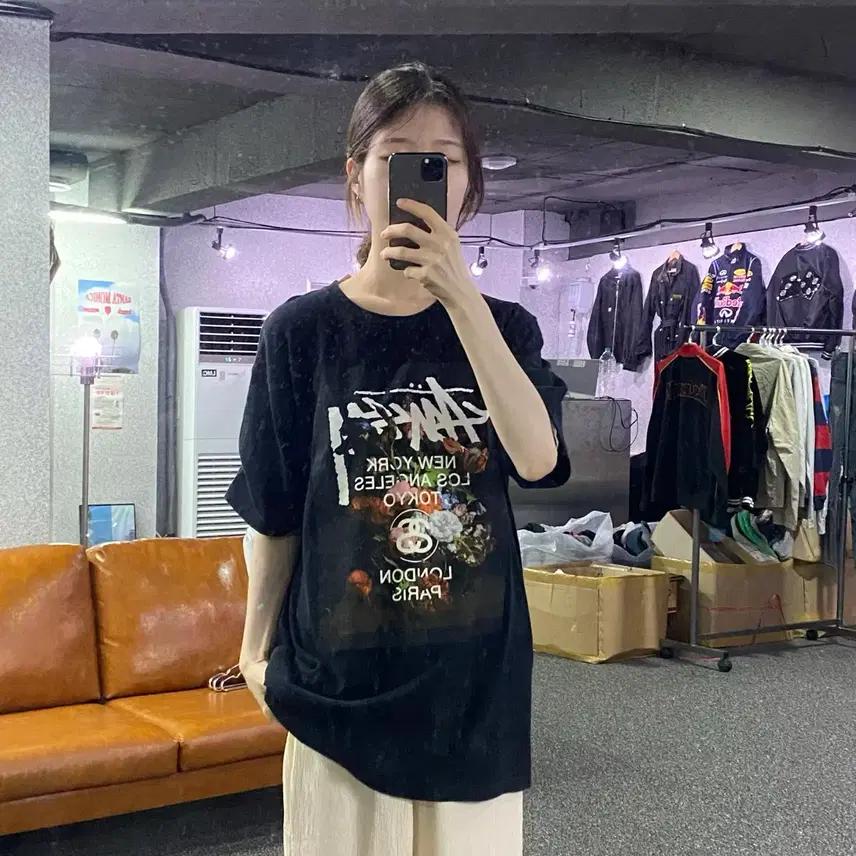 스투시 빅로고 월드투어 플라워 반팔티 B2352 2