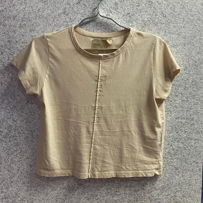 마뗑킴 미들로고 스티치 베이지 반팔티 B1918 3