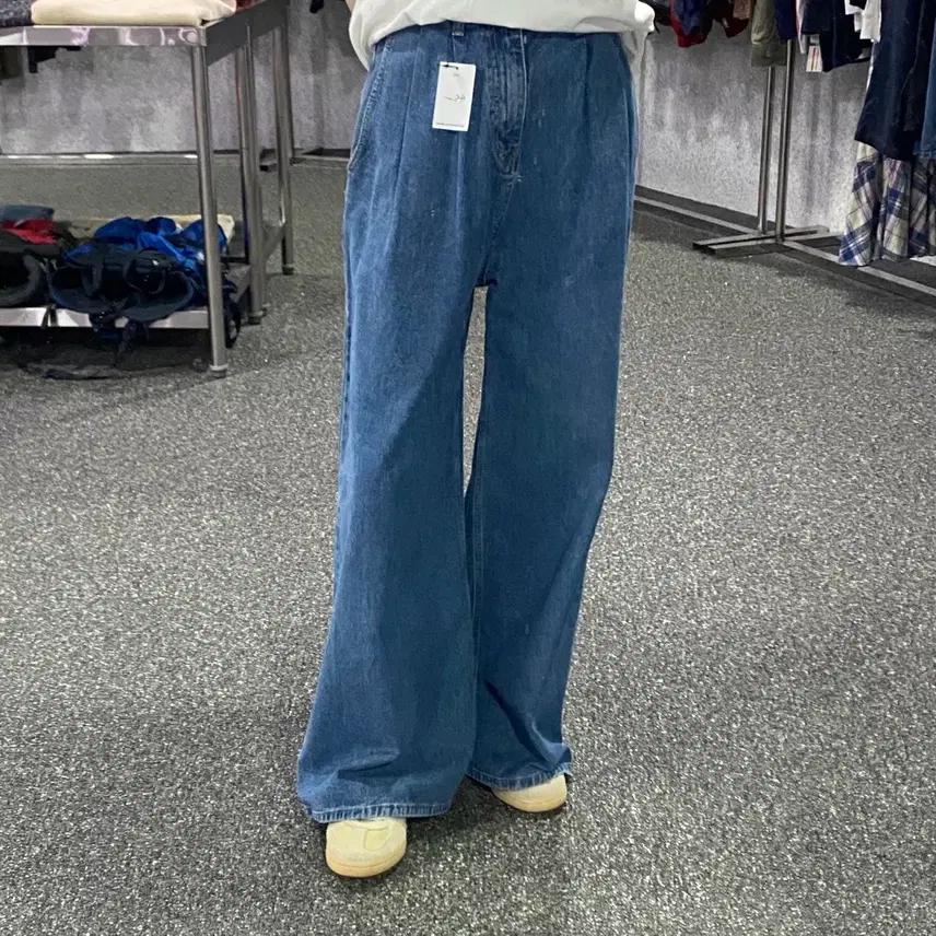 빈티지 핀턱 와이드 부츠컷 데님팬츠 0731 2