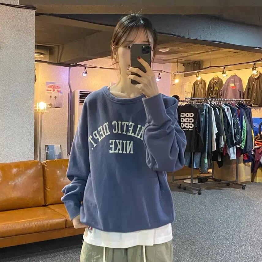 나이키 아치로고 크루넥 스웻셔츠 0060 2
