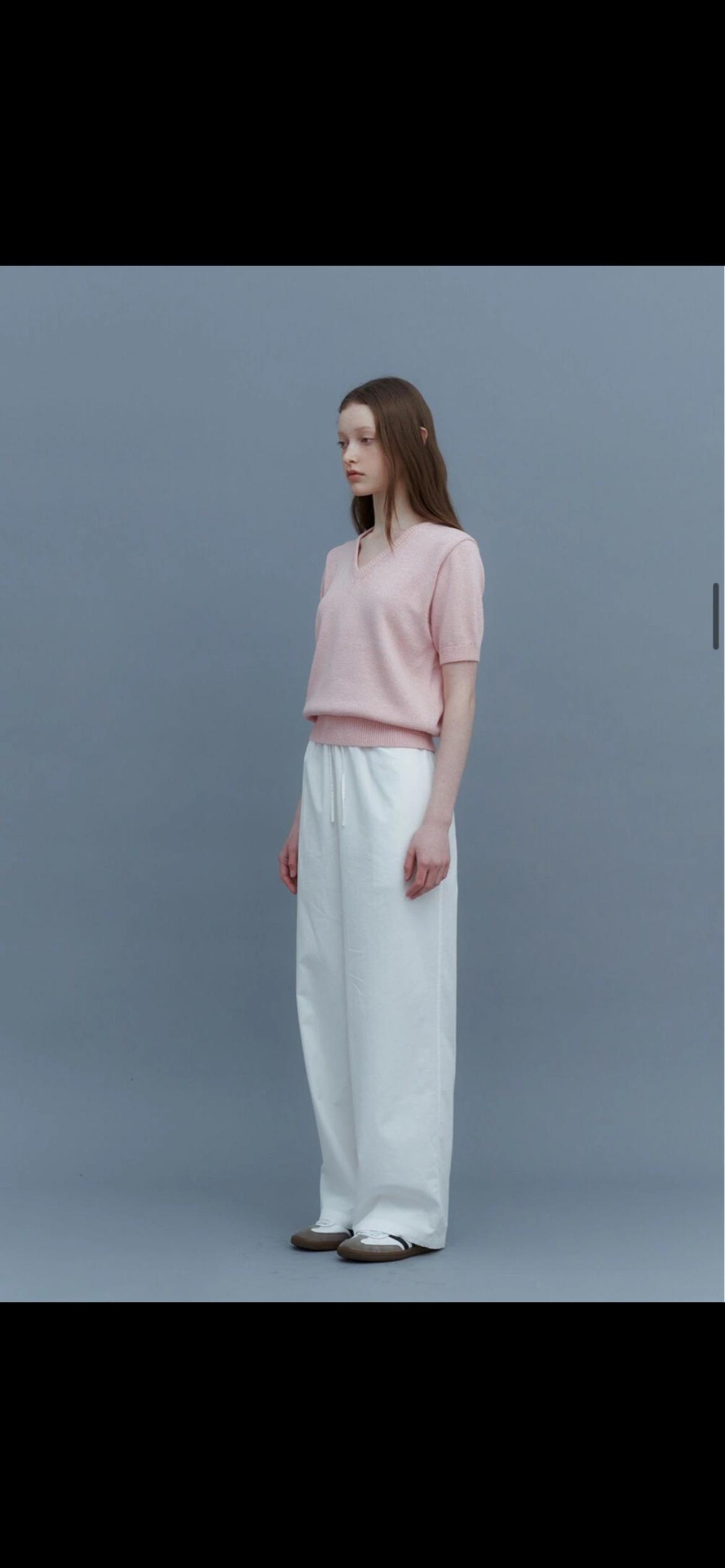 [유라고] Naomi V-neck half knit 4