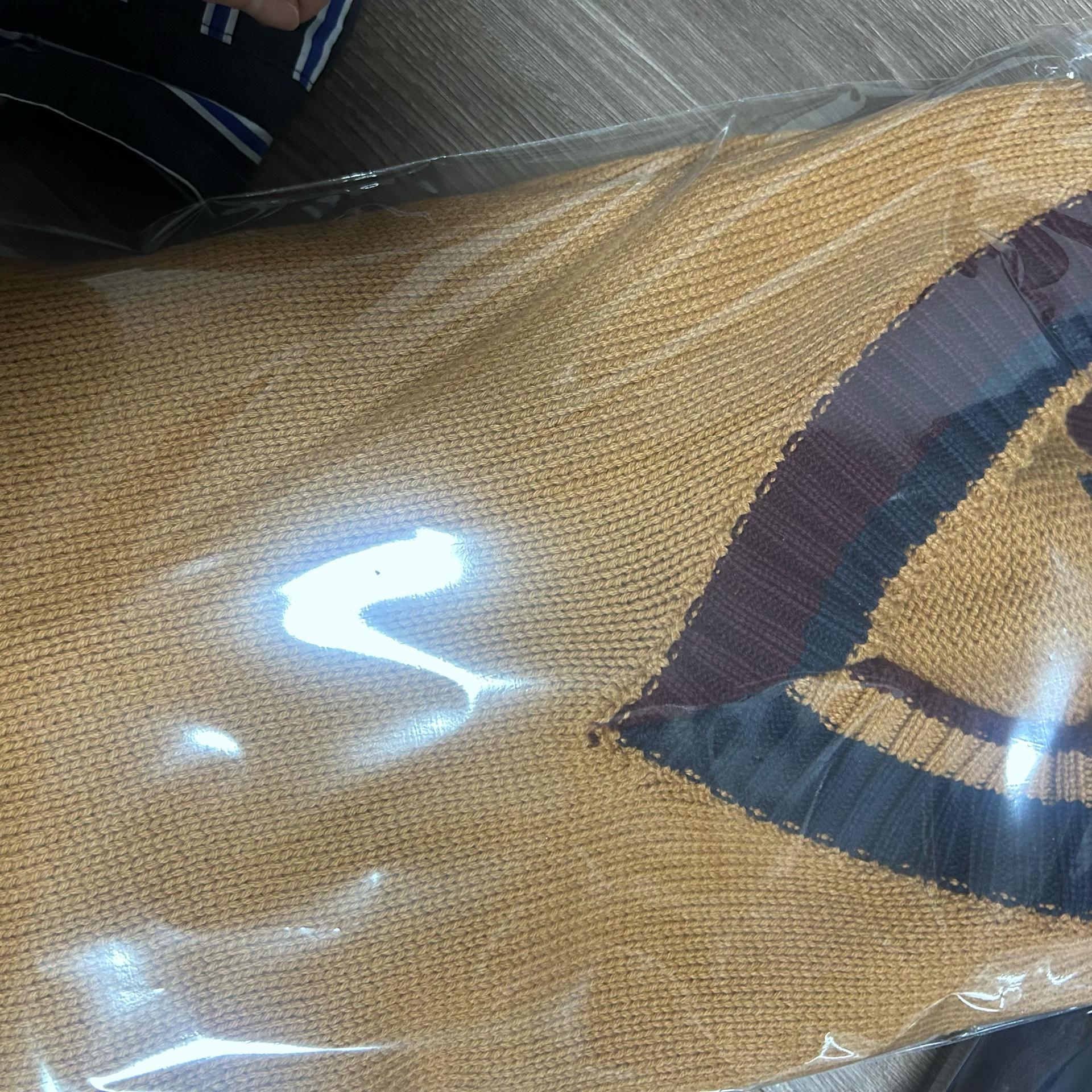 스파오 브이넥 니트 새상품 4