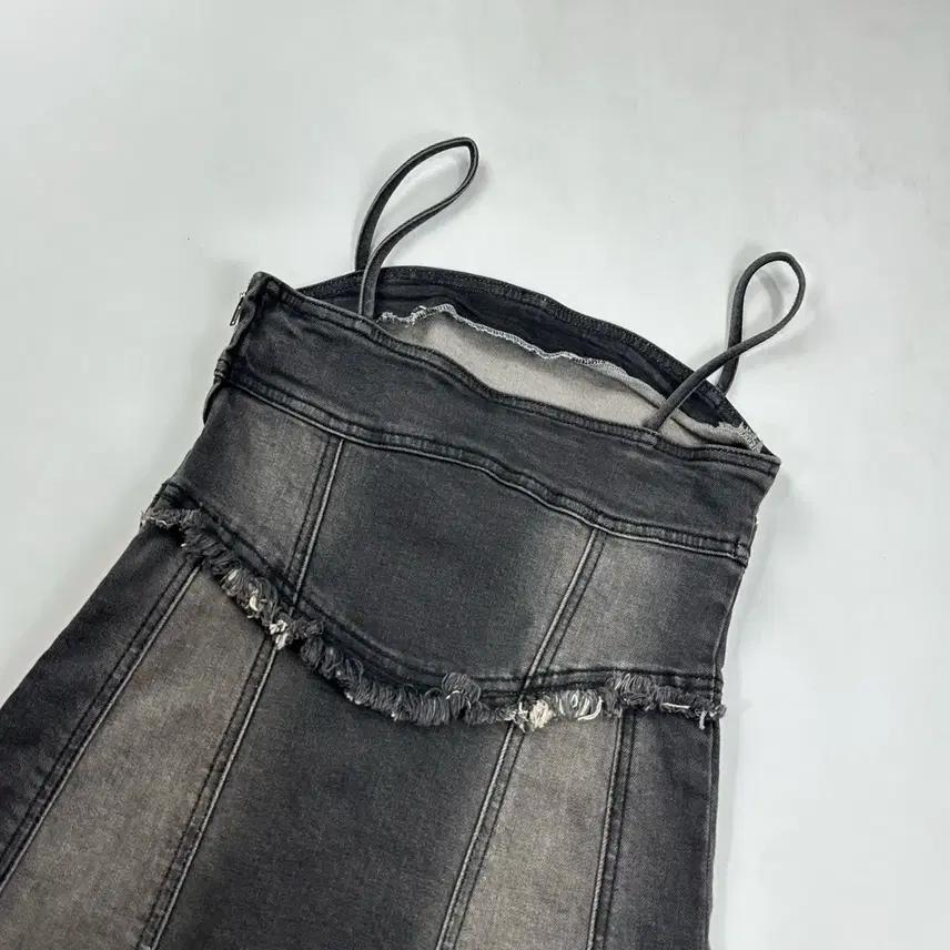 유즈  BUSTIER ROUGH CUTTING 데님 드레스 탑 4