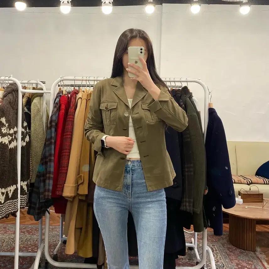 아쿠아스큐텀 정품 카키 스판자켓 7