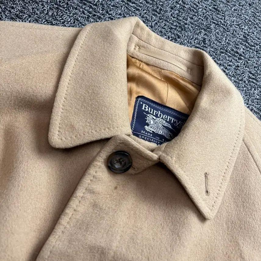 버버리 울 캐시미어 발마칸 코트 2991 4