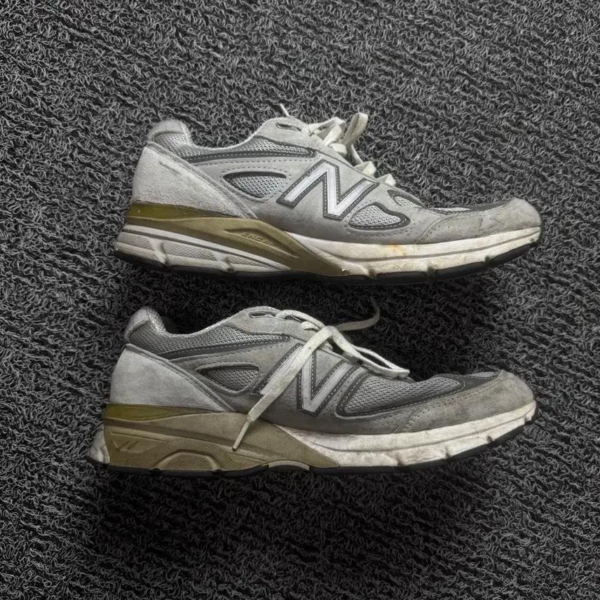 뉴발란스 990 V4 울프그레이 스니커즈 883 4