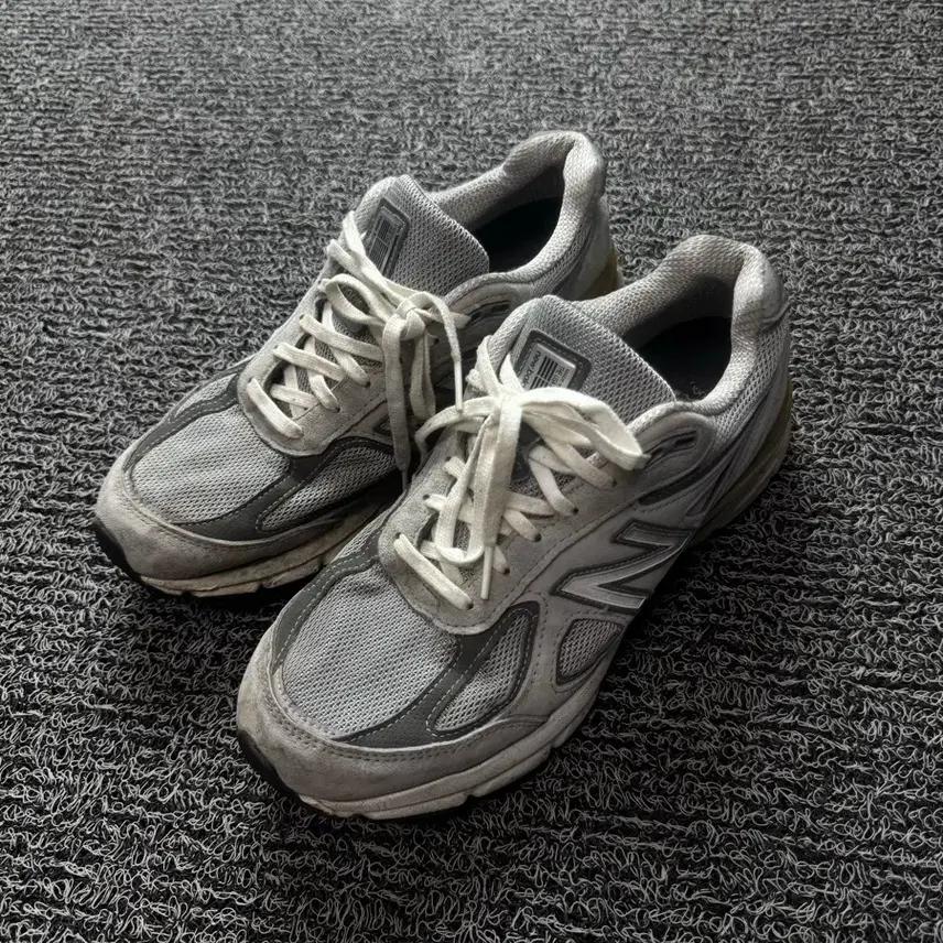 뉴발란스 990 V4 울프그레이 스니커즈 883 2