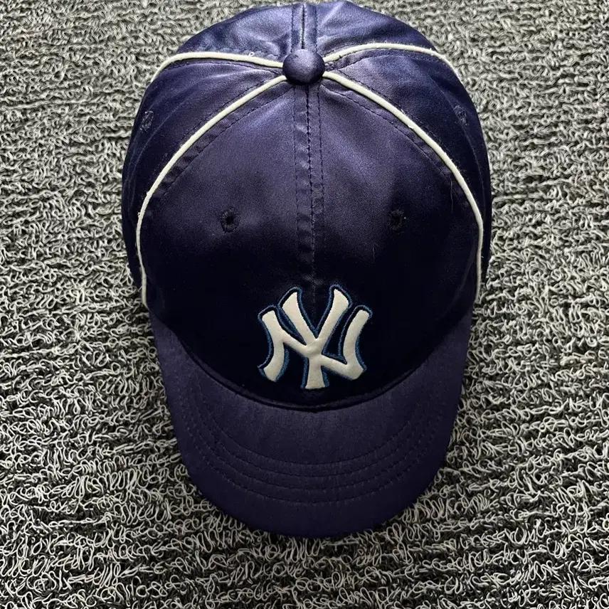 MLB 뉴욕 양키스 빅로고 새틴 볼캡 3