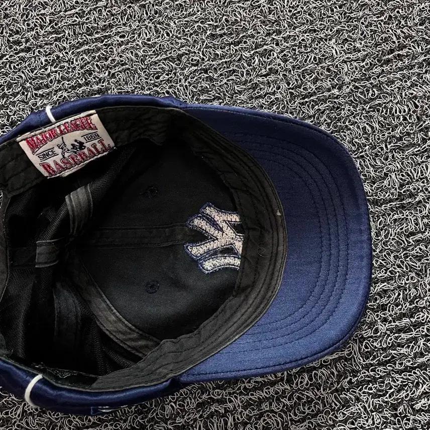 MLB 뉴욕 양키스 빅로고 새틴 볼캡 6