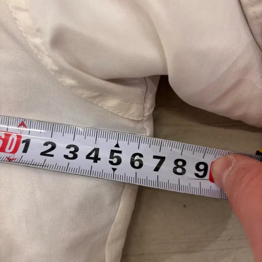 나이키 올드스쿨 스우시 화이트 점퍼 6
