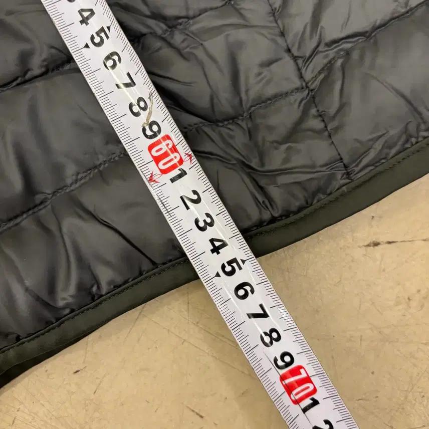 유니클로 경량 패딩 5