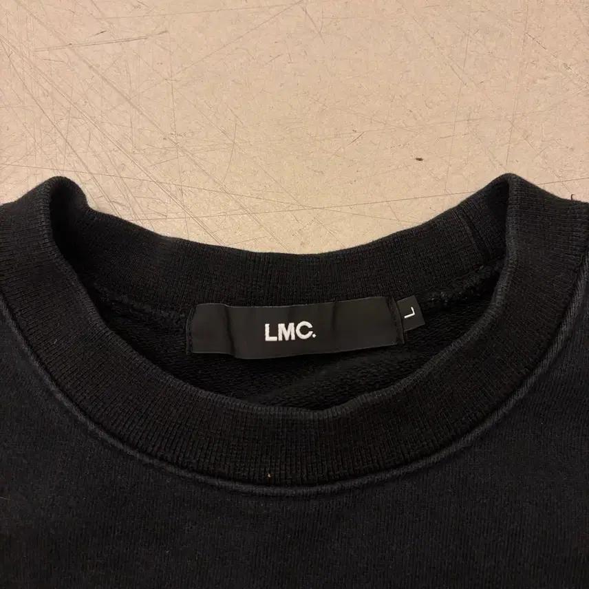 Lmc 빅스펠아웃 블랙 맨투맨 4