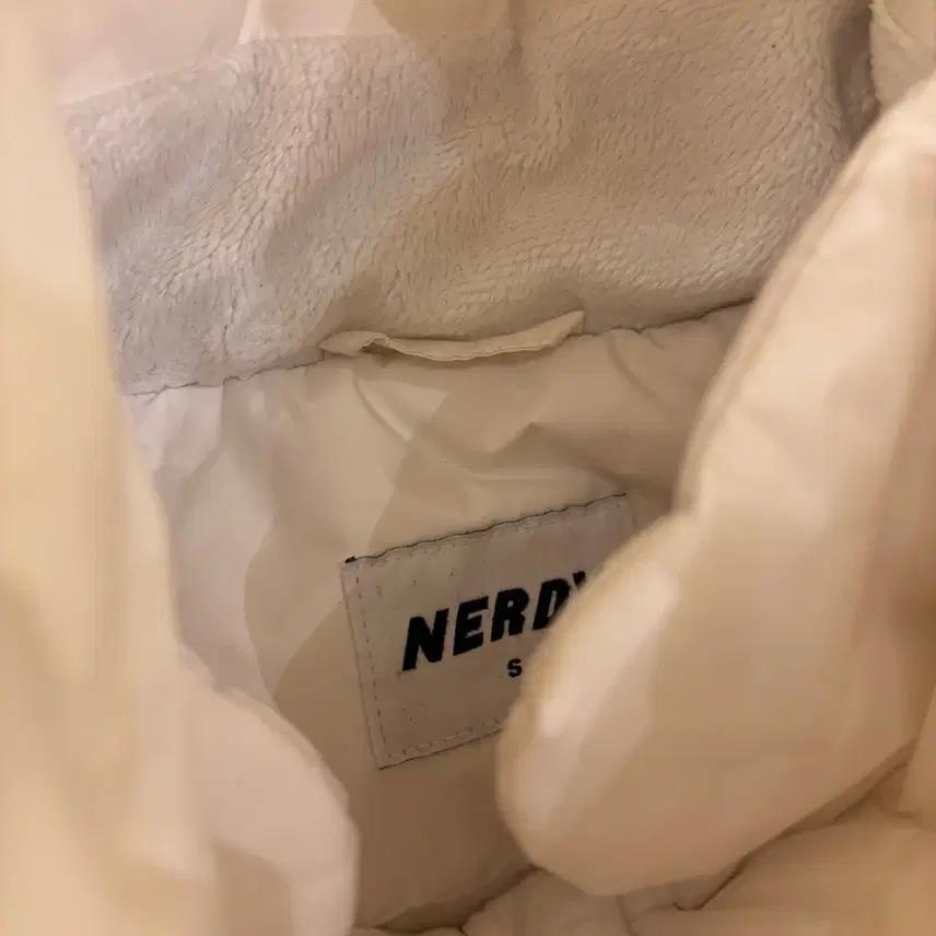 널디 화이트 롱패딩 4
