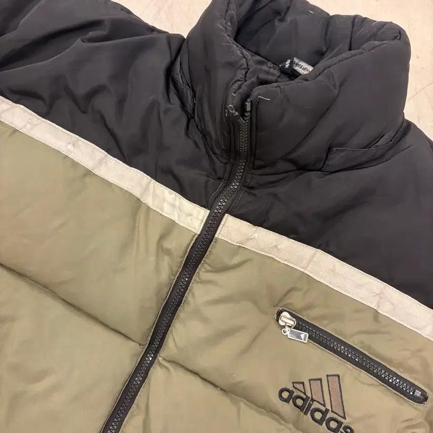 아디다스 올드스쿨 이큅먼트 스카치 덕다운 패딩 4