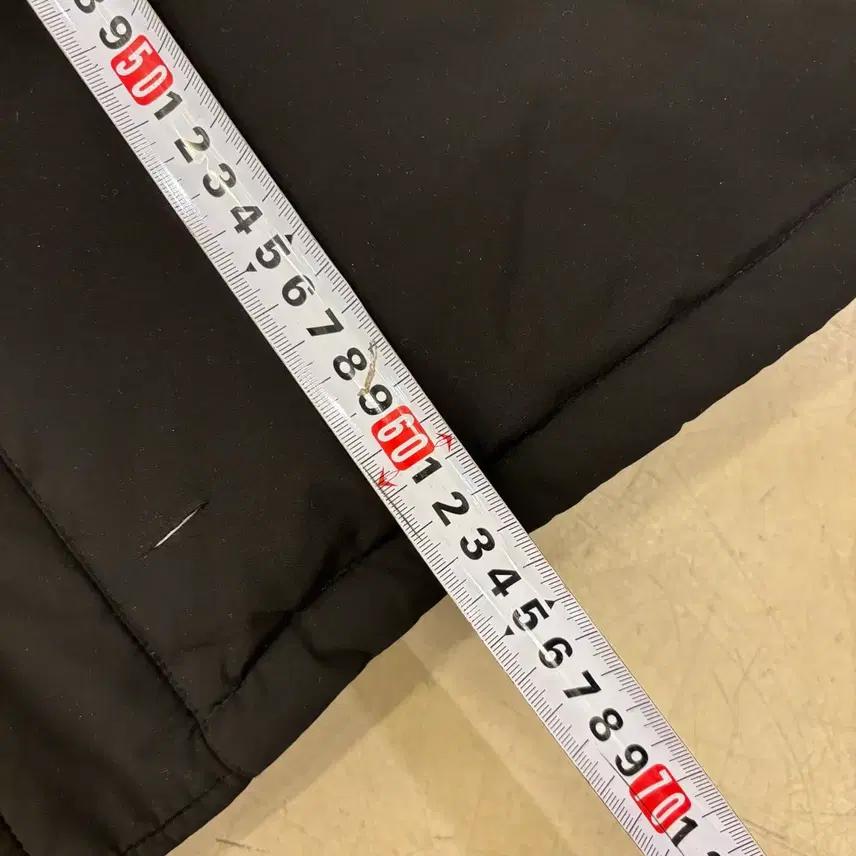 예일 블랙 스몰로고 후드 패딩 5