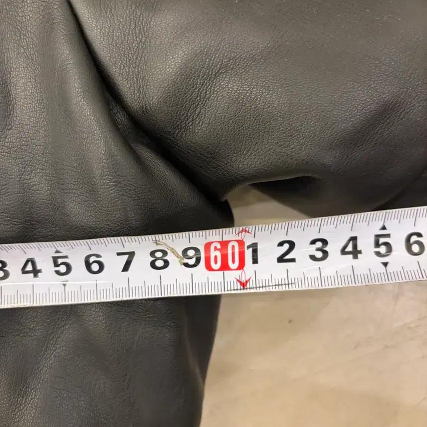 자라 레더 빅후드 패딩 6