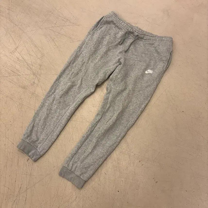나이키 퓨추라 그레이 조거 팬츠 2