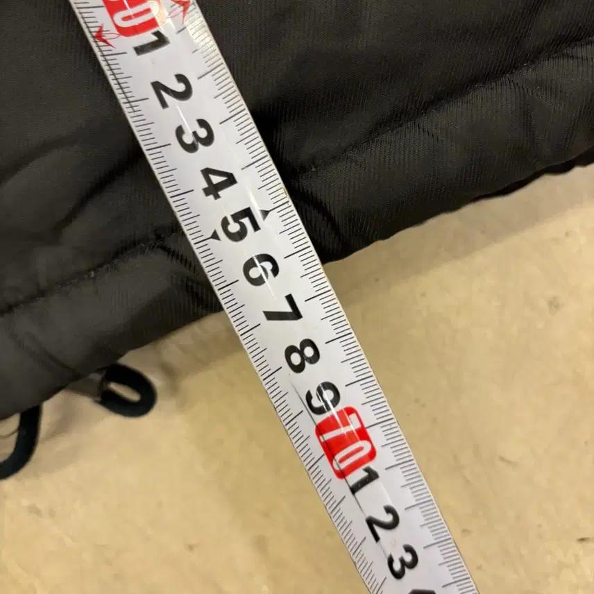 캐스케이드 블랙 패딩 조끼 5