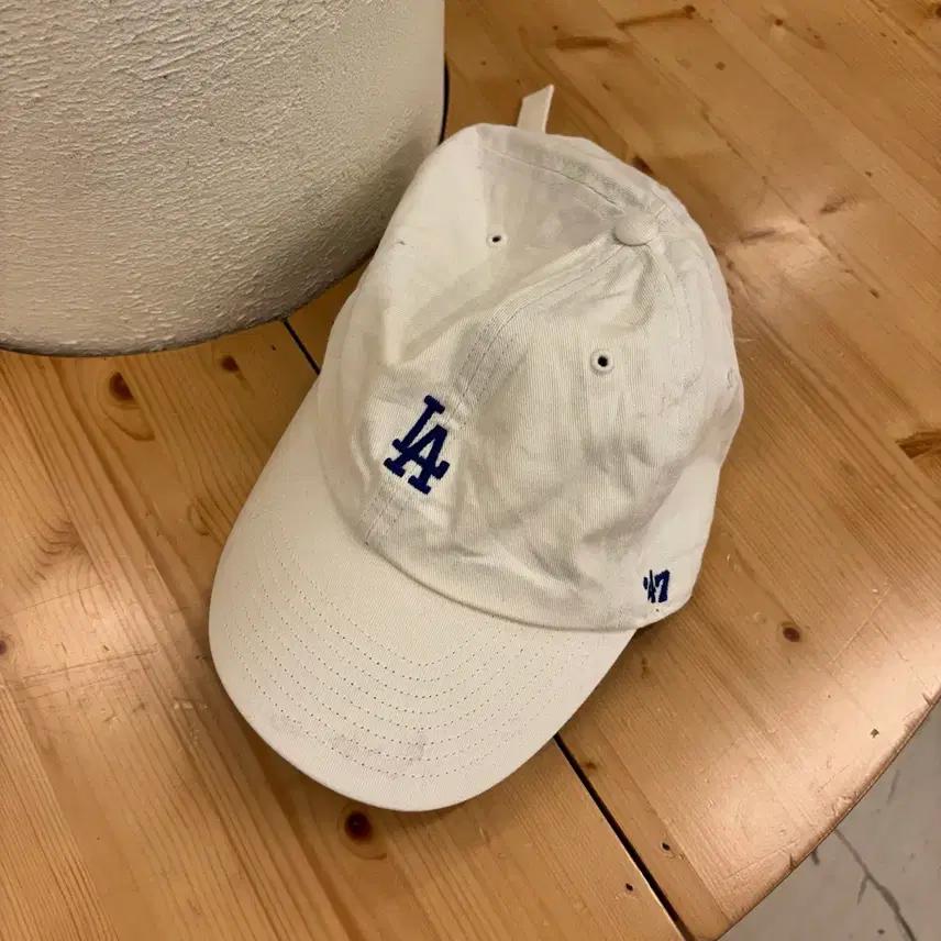 '47 LA 다저스 볼캡 화이트 2
