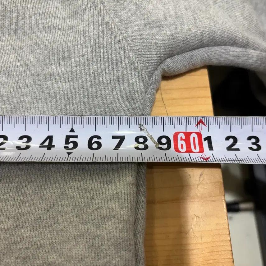 이벳필드 빅로고 그레이 맨투맨 6