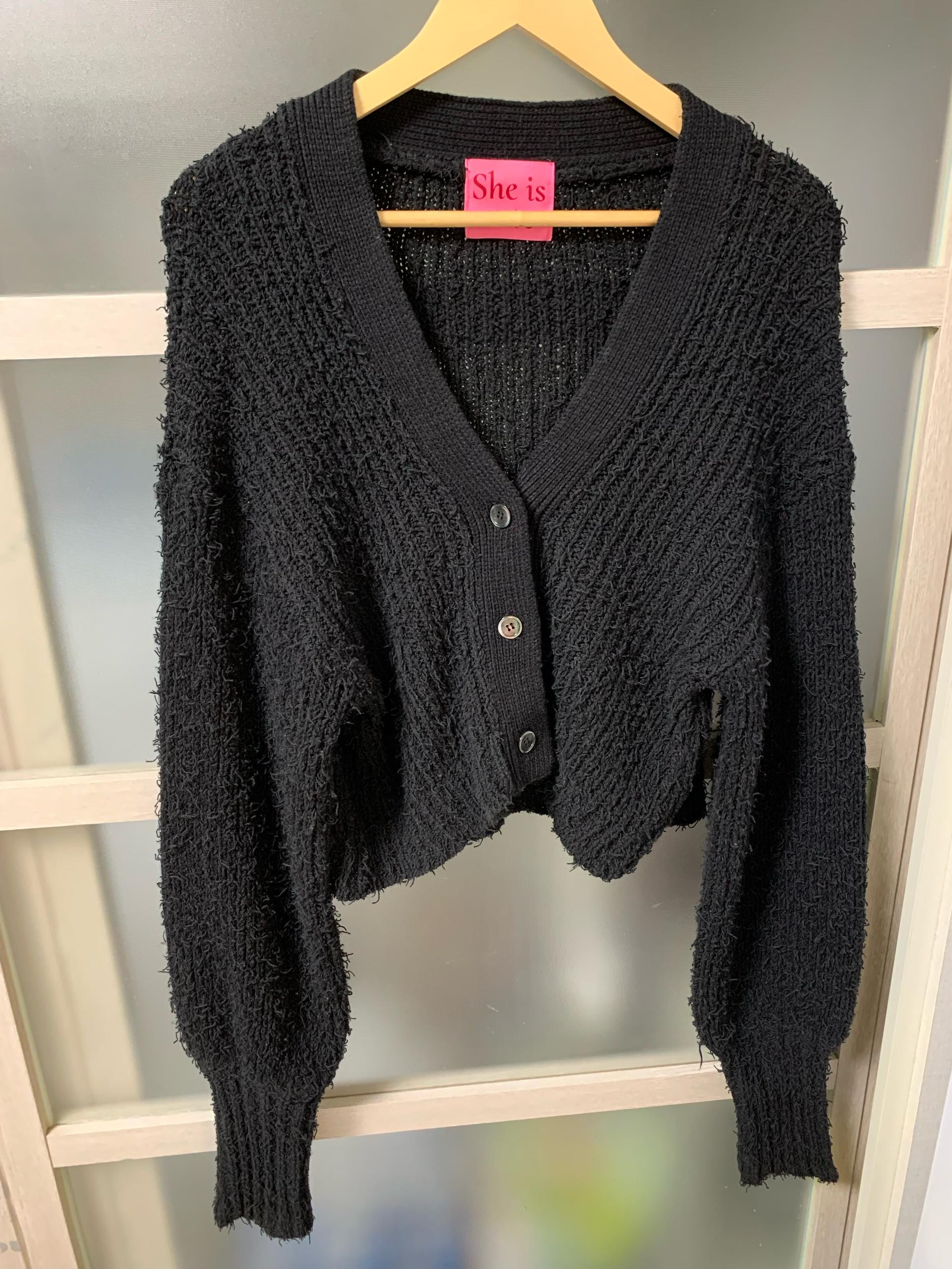 쉬이즈큐트 가디건 블랙 (정가 120,000원) 7