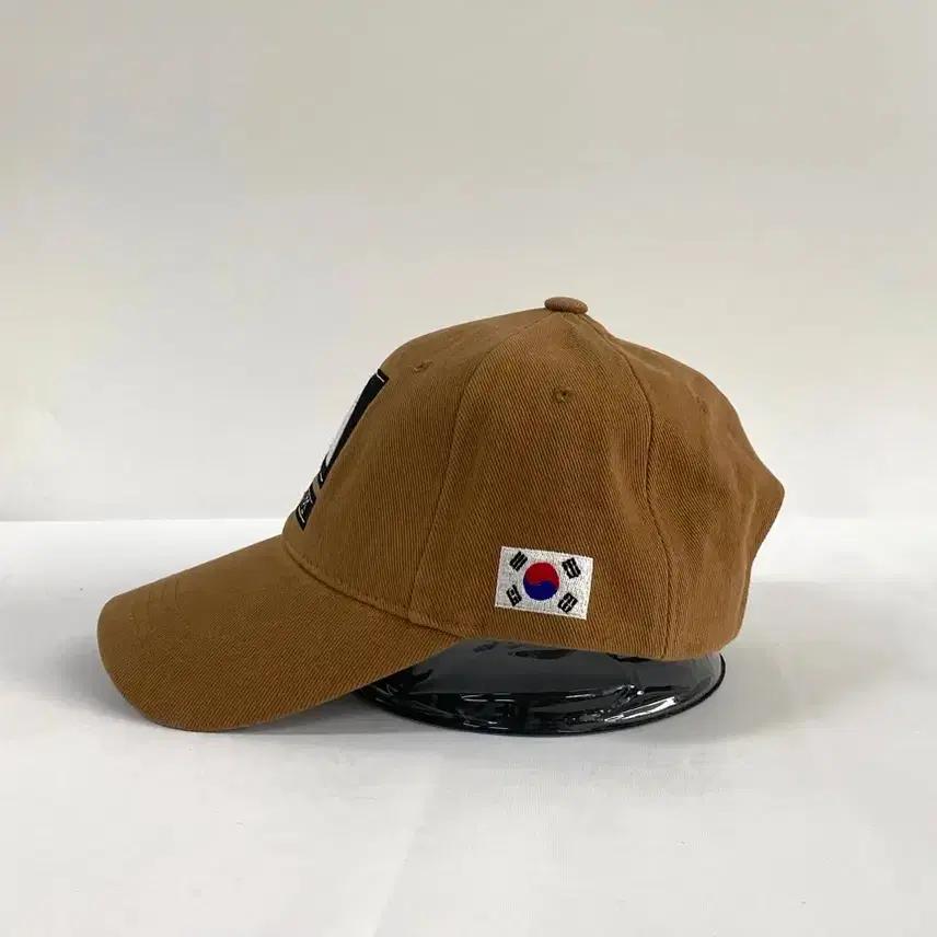 C. CORPS 볼캡 4