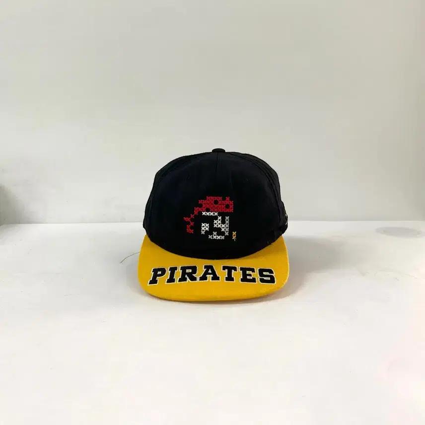 MLB 해적 로고 스냅백 2