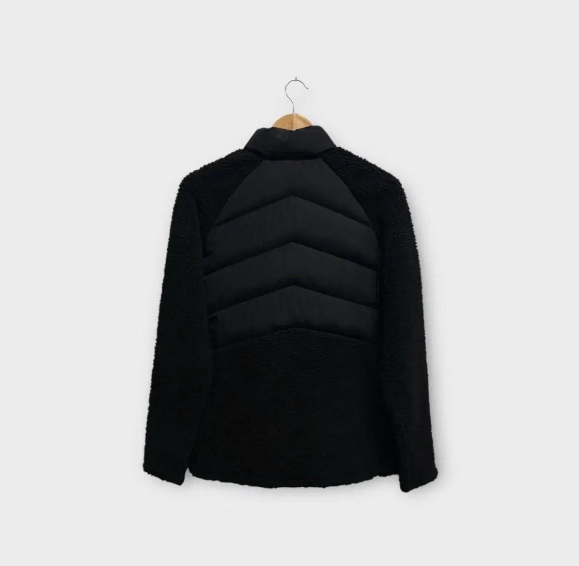 도이터 deuter 블랙 경량패딩 95 6