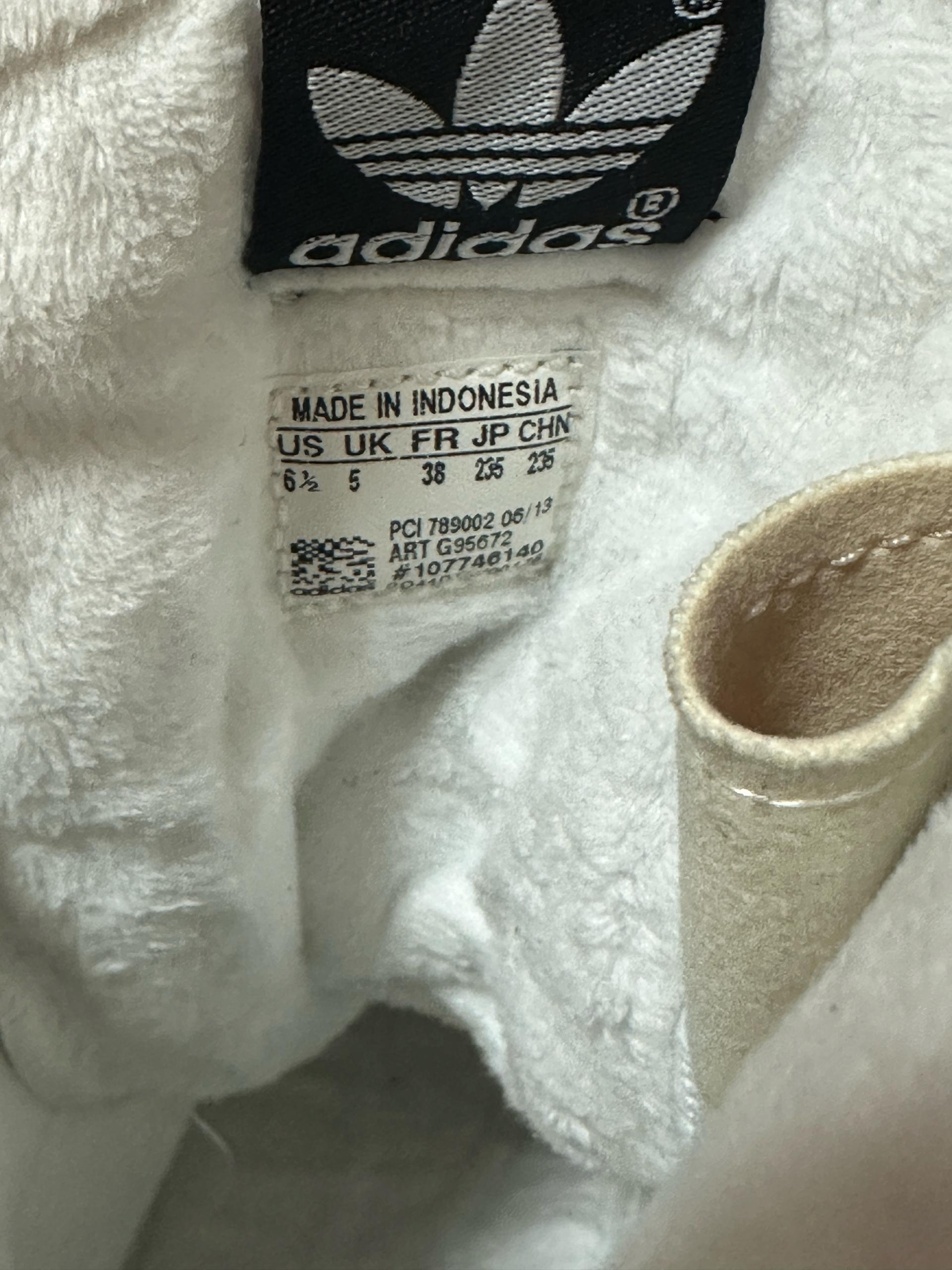 아디다스 방한부츠 235 8