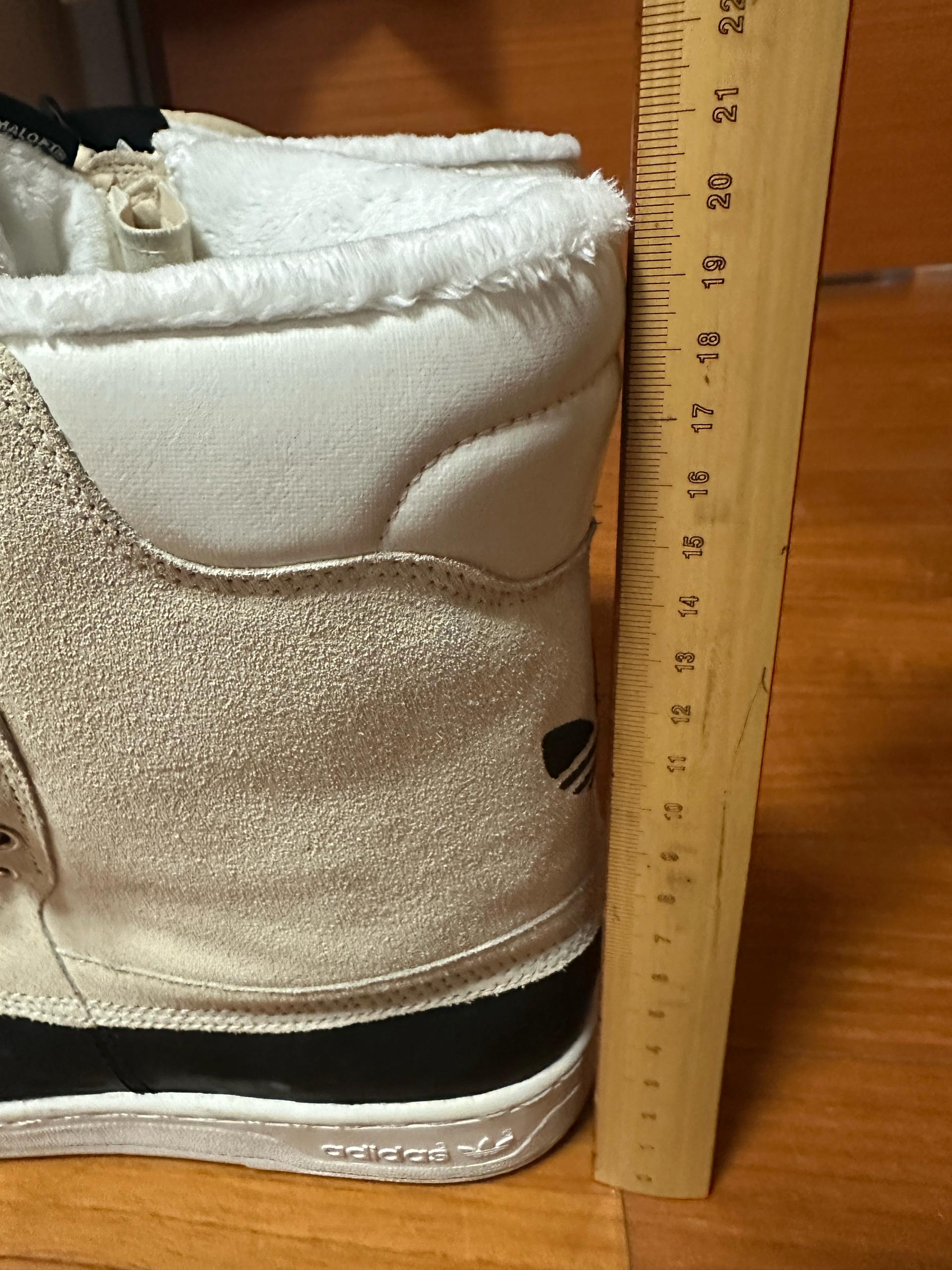 아디다스 방한부츠 235 7