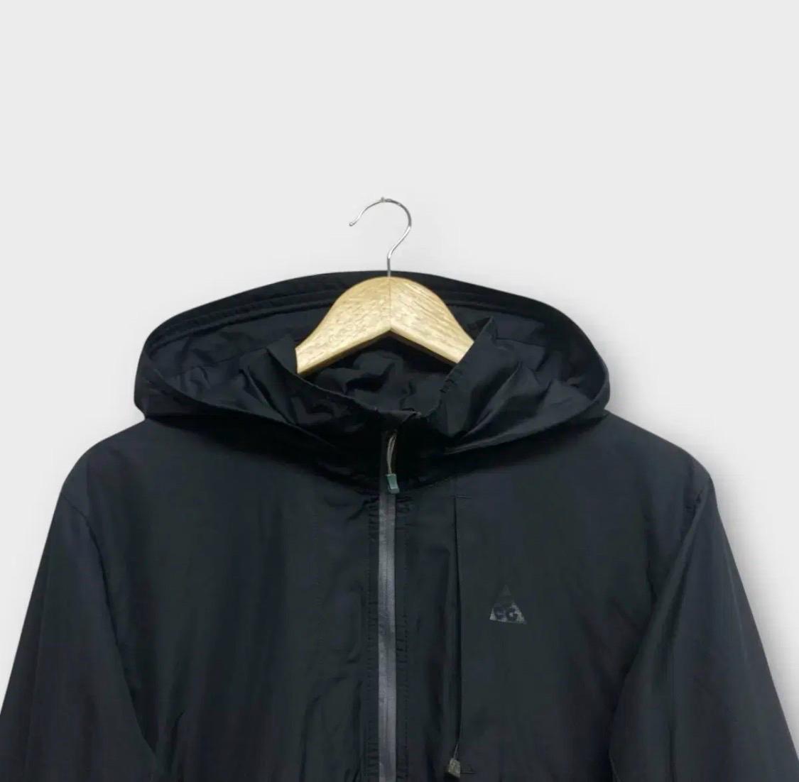 나이키 ACG 바람막이 S 3