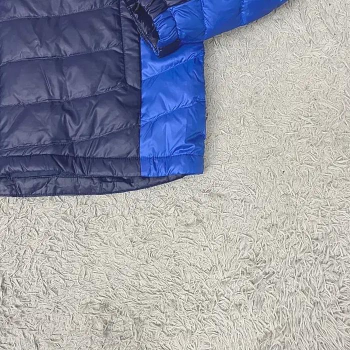 컬럼비아 오리털 경량 패딩 점퍼 새제품 110 8