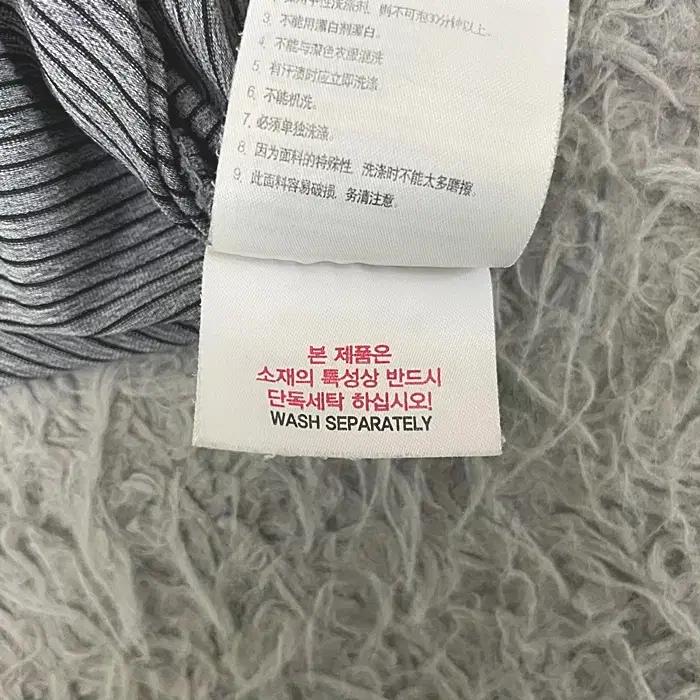 루이까스텔 반팔 라운드넥 티셔츠 100 4