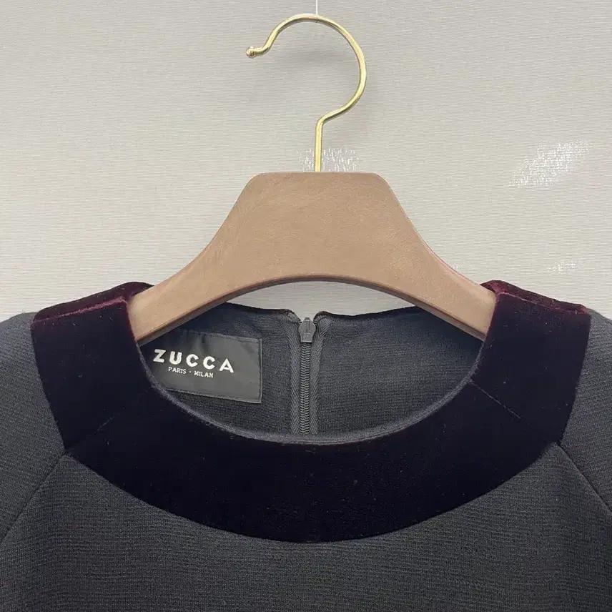 ZUCCA 벨벳 포인트 블랙 원피스 10