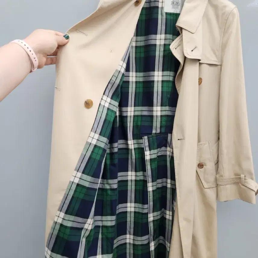 BCBG 베이지색 트렌치 코트 4