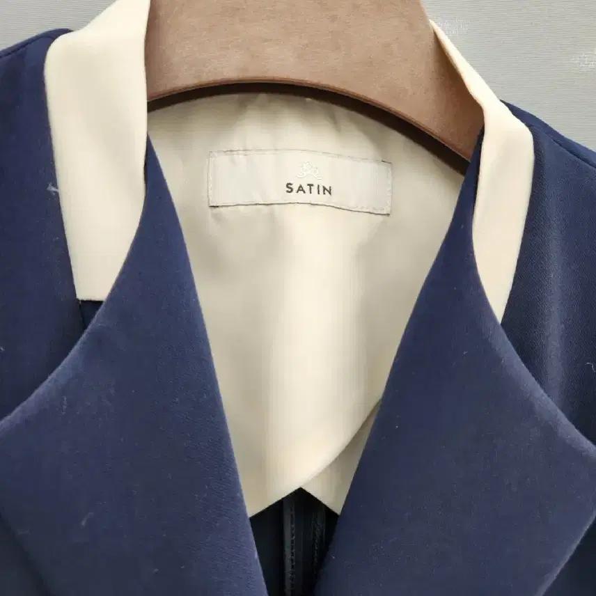 샤틴 SATIN 네이비 더블자켓 11