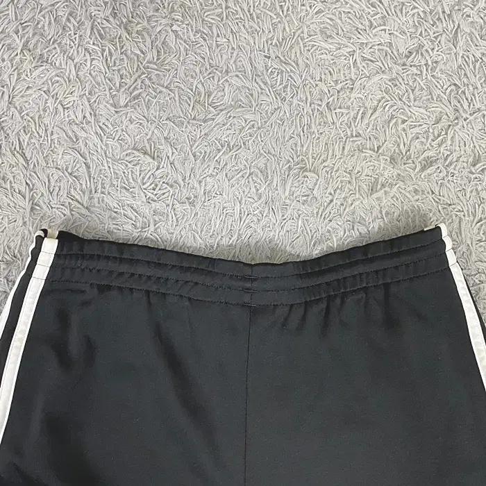 아디다스 반바지 허리밴딩 32인치 8