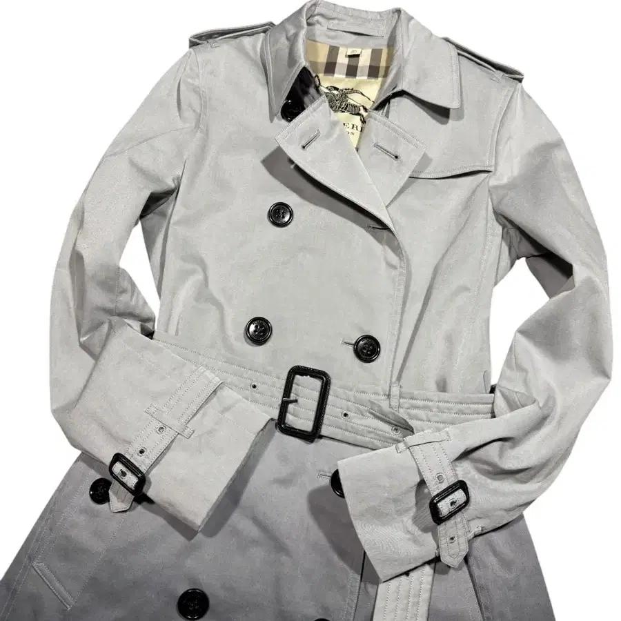 Burberry 버버리 그라데이션 더블 코트 3