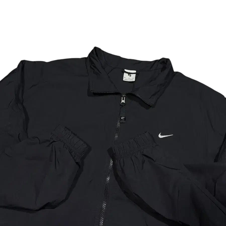 Nike 나이키 NRG 솔로 스우시 바람막이 3