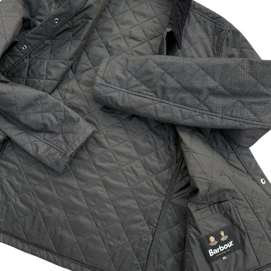 Barbour 바버 다이아 퀼티드 코듀로이 카라 자켓 4
