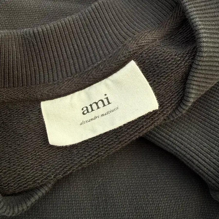 AMI 아미 21FW 하트로고 여성 맨투맨 4