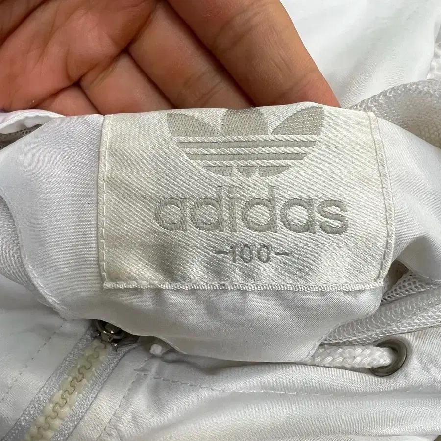 Adidas 아디다스 센터로고 바람막이 4