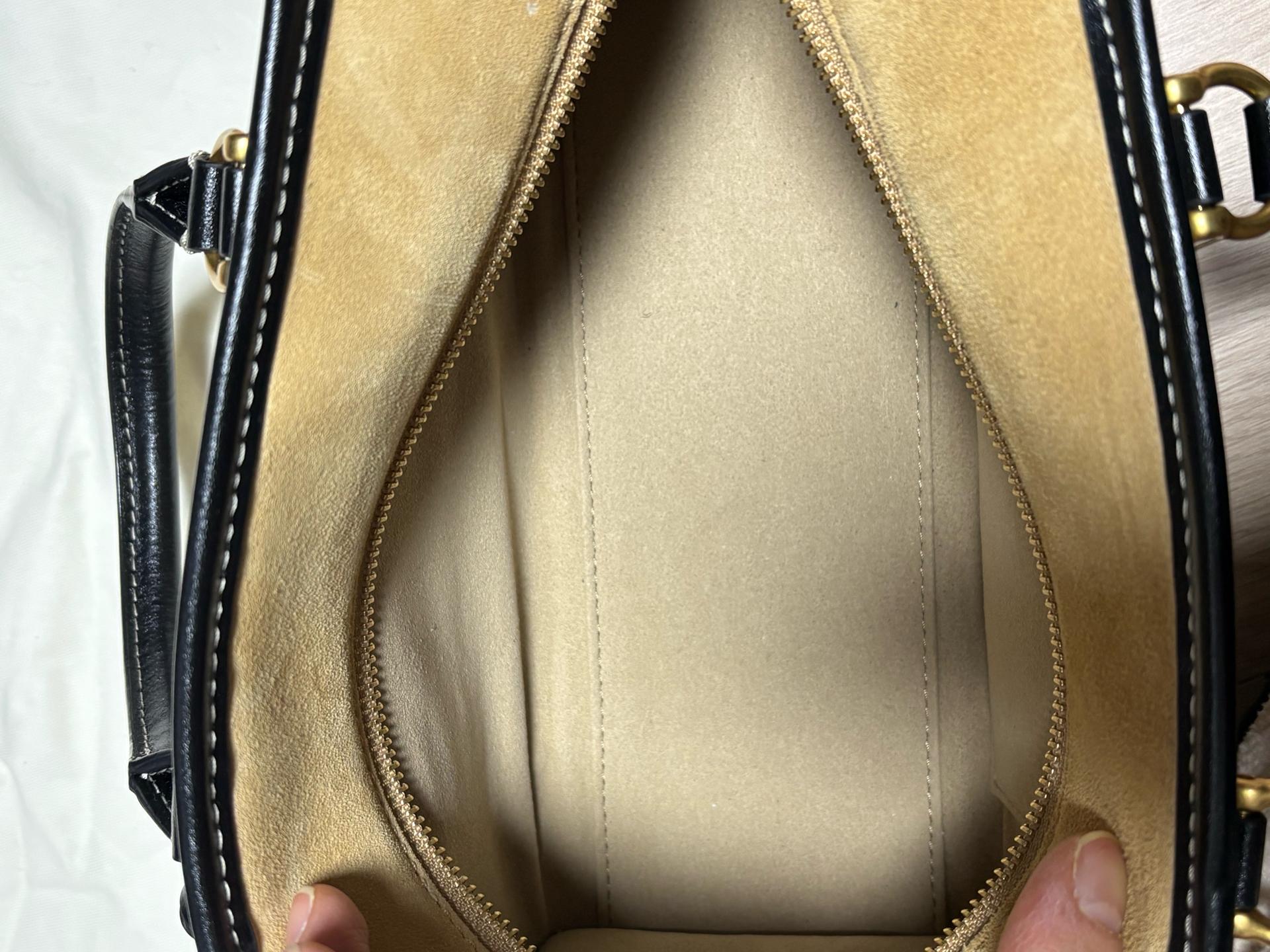 HERVÉ Barre Bag  에르베 스웨이드 베이지 토트백 7