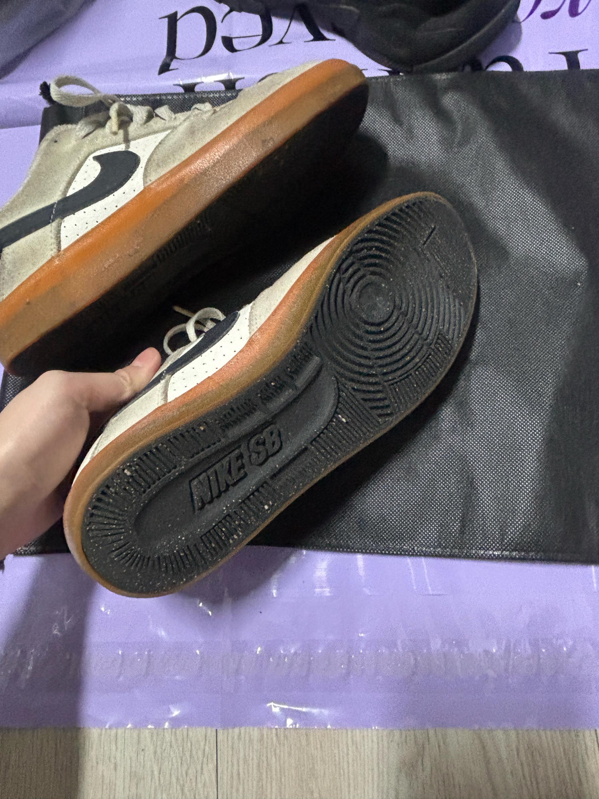 나이키 SB 스니커즈 240 2