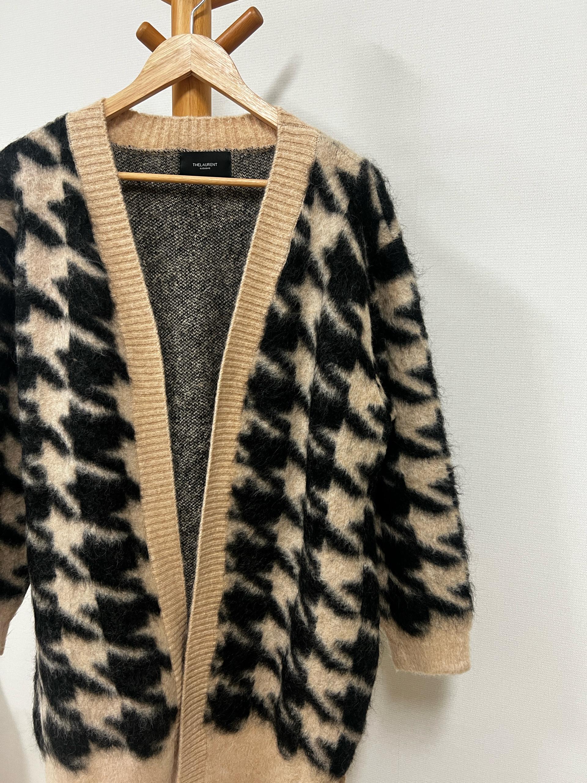 더 로랑 [EXCLUSIVE] Houndstooth mohair knit coat 3