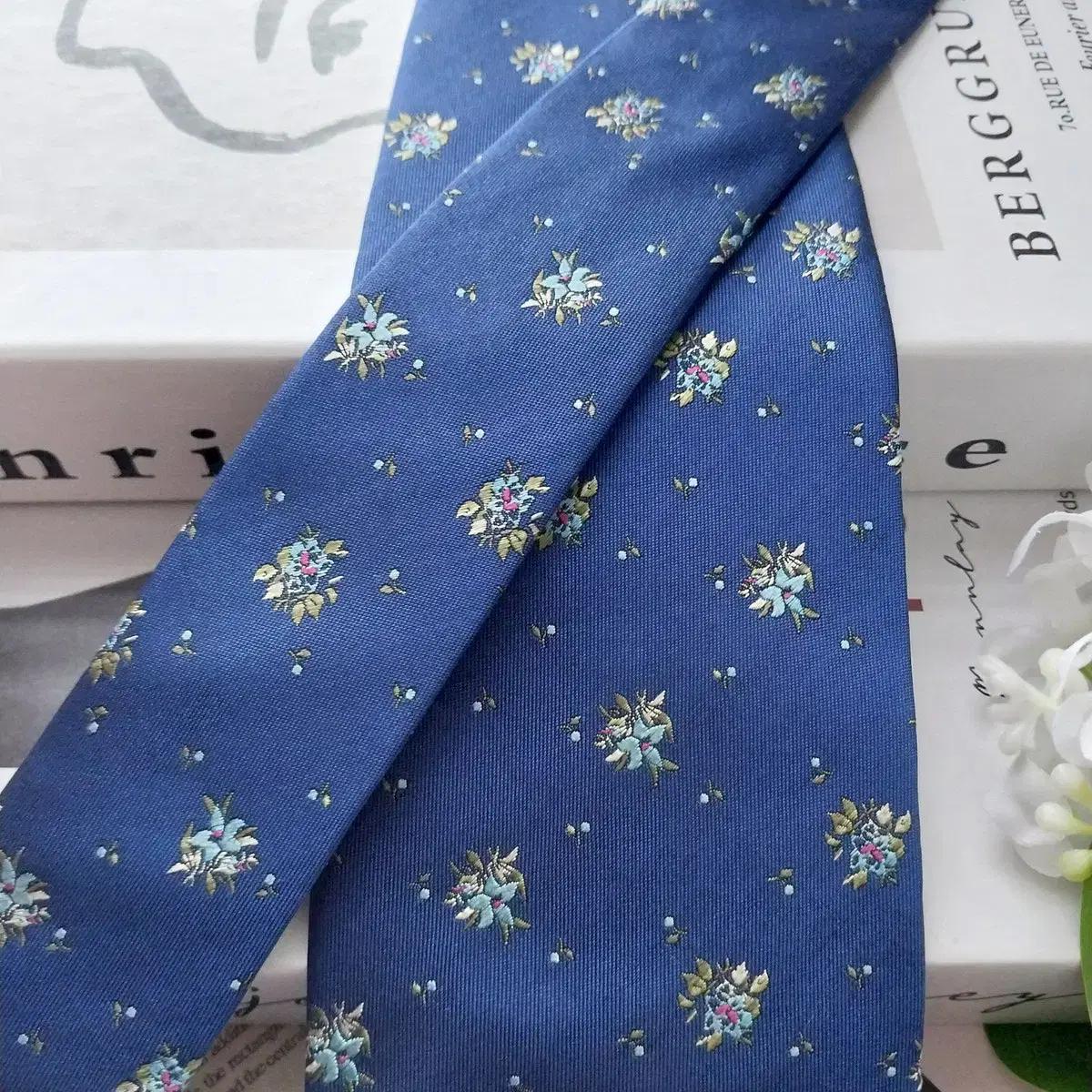 폴 스미스 실크 블루 플라워 자카드 넥타이 8cm A+등급 K1800 9