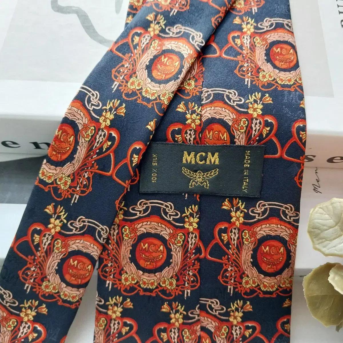 MCM 실크 블랙 레드&amp;옐로 패턴 넥타이 9.5cm A+등급 K1435 10