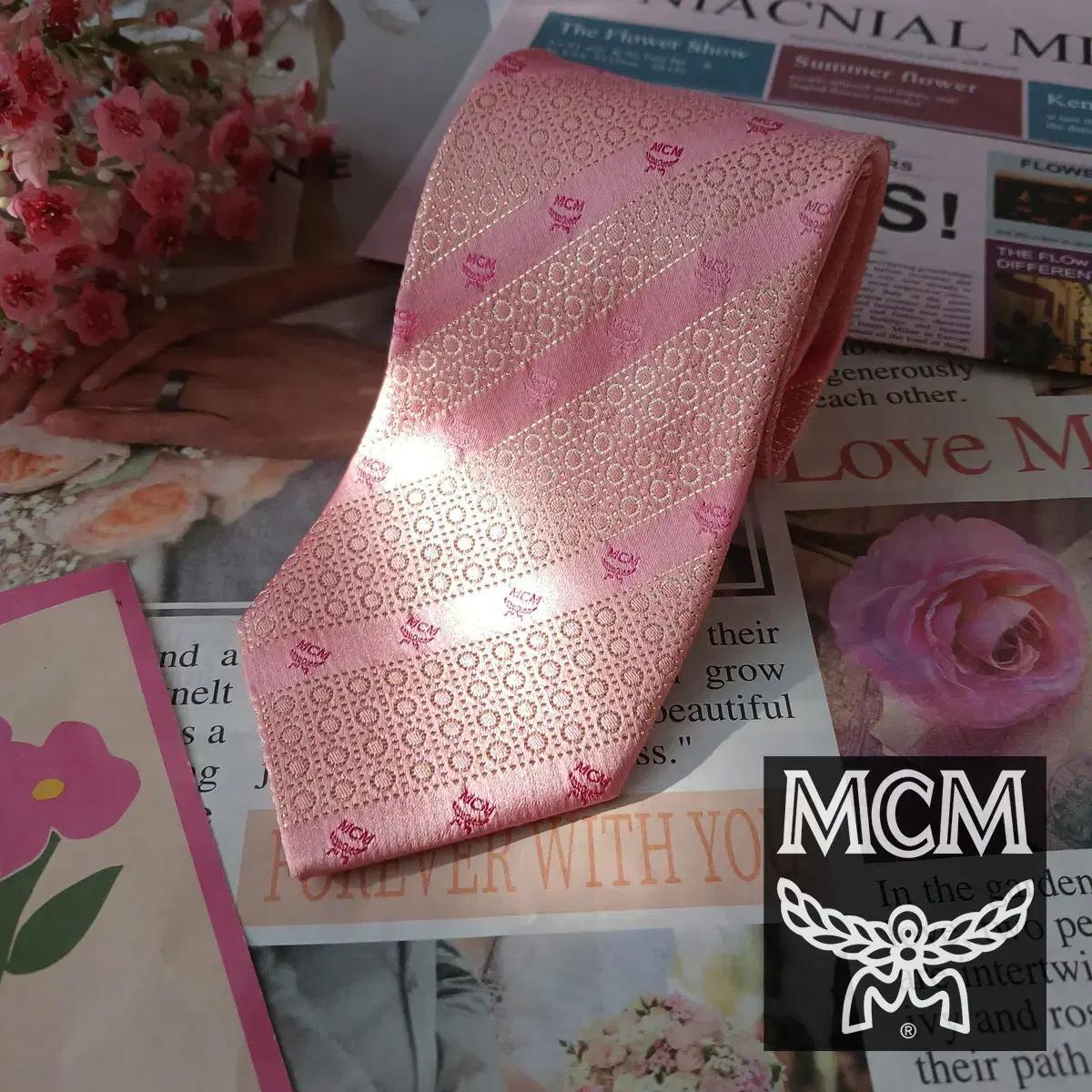 MCM 실크 핑크 자수 로고 패턴 넥타이 8.4cm A+등급 A19326 2