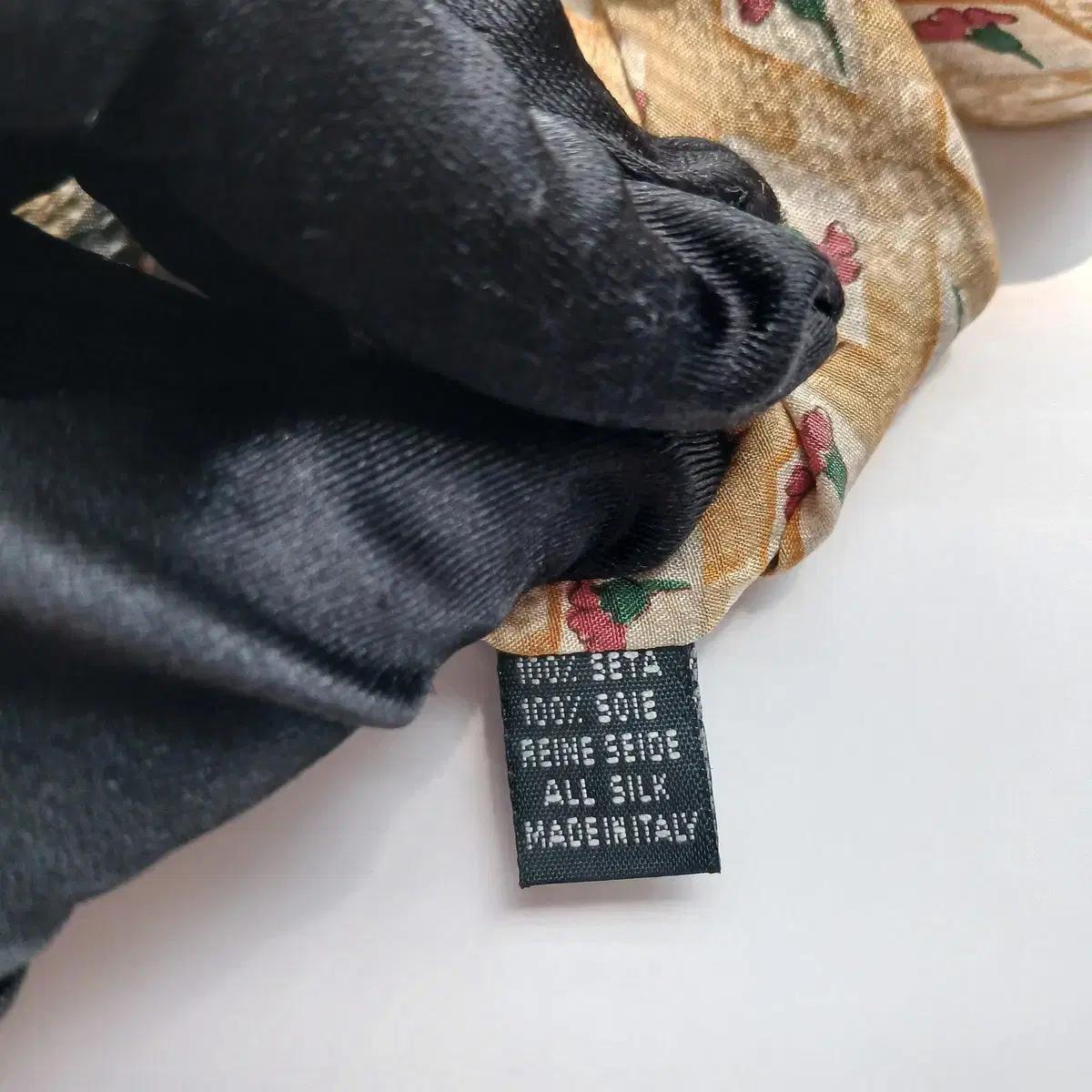발리 실크 옐로 플라워 패턴 넥타이 9.7cm A+등급 A17781 8